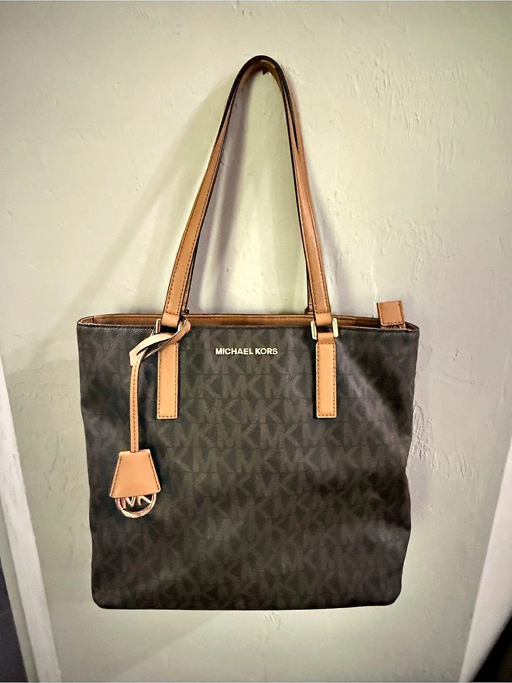 Michael Kors Jet Set Travel Medium Signature Logo Tote Bag Brown